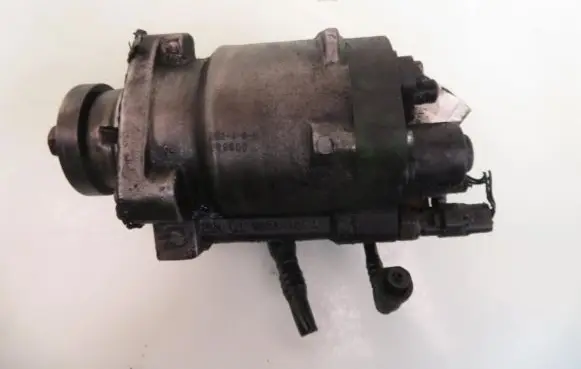 Ford Mondeo Mk III Fuel injection high pressure pump 9303108A