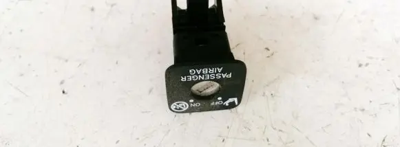 Toyota Avensis T270 Passenger airbag on/off switch 2040M0D