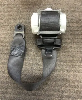 Jaguar XF X250 Front seatbelt 8X23F611B09ABLEG