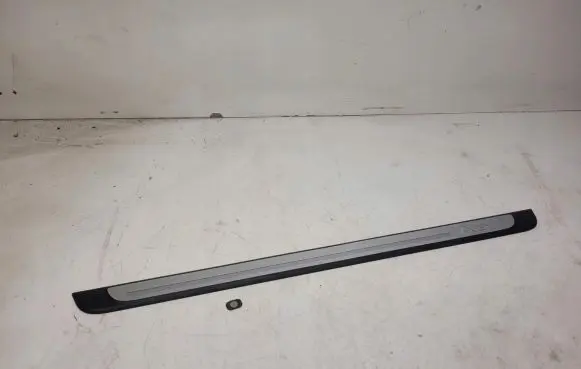 Audi A3 S3 8V Front sill trim cover 8V0071300 8V0071301