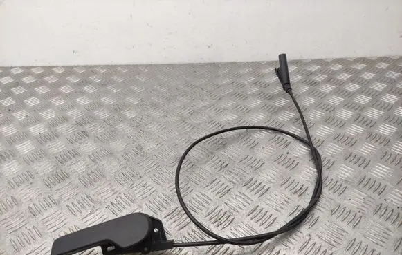 Engine bonnet/hood lock release cable
