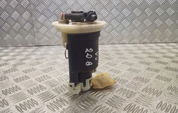 Mitsubishi Lancer Mechanical fuel pump MR497413