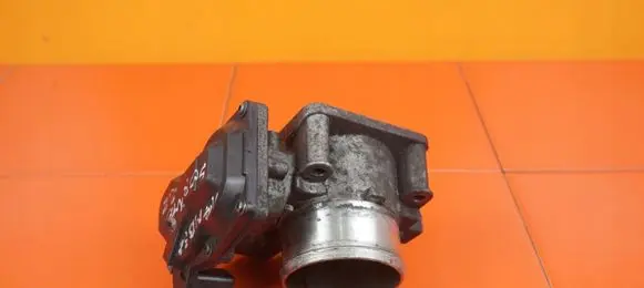 KIA Sorento Throttle body valve 351002F000 D4HB