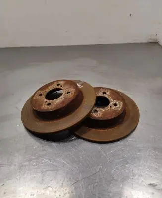 Suzuki Swift II Rear brake disc