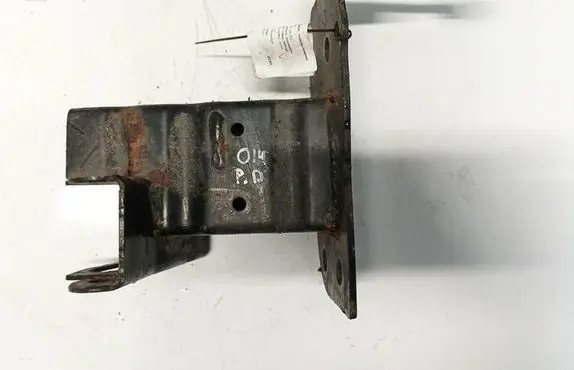 Audi Q7 4L Front bumper mounting bracket 4L0807134A