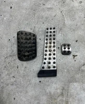 Mercedes-Benz E W211 Pedal assembly 
