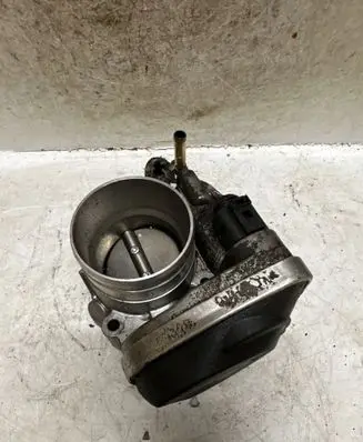 Volkswagen Golf IV Throttle valve 06A133062A 06A133062AT 054740