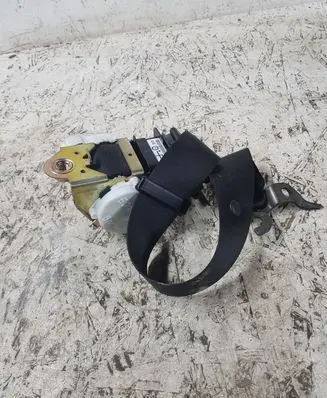 BMW 1 E81 E87 Front seatbelt