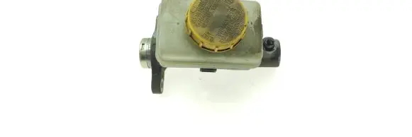 Subaru Legacy Master brake cylinder