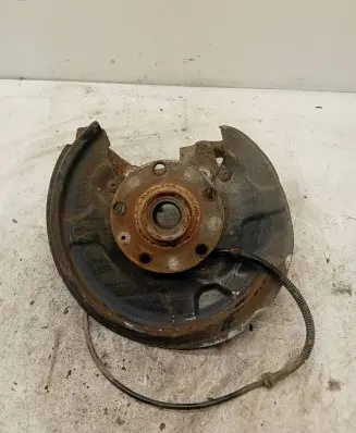 Audi A4 S4 B7 8E 8H Rear wheel hub spindle/knuckle 