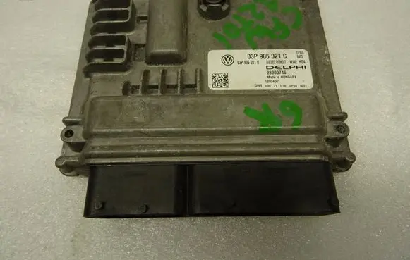 Volkswagen Polo V 6R Engine control unit/module 03P906021C