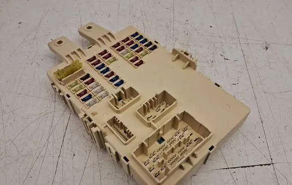 KIA Sportage Fuse module 919503W043 3W04315081 315814010