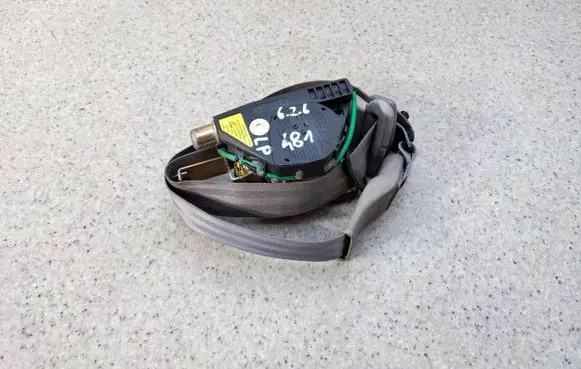 Mazda 626 Front seatbelt GE5AH 05LGE5AH