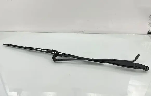 Toyota Aygo AB10 Front wiper blade arm 12787