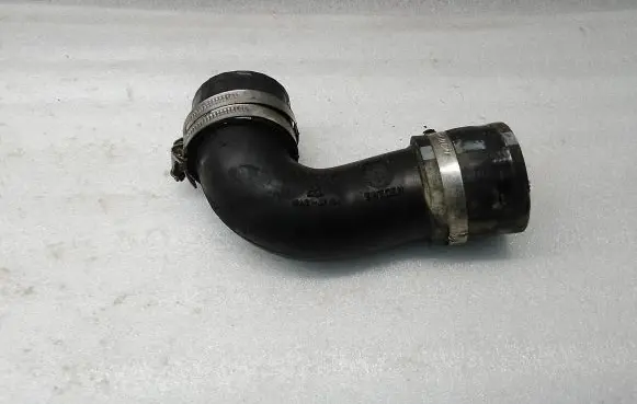 Volvo XC60 Intercooler hose/pipe 31338572