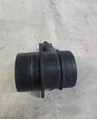 Volkswagen Touran I Mass air flow meter 074906461B 0281002461