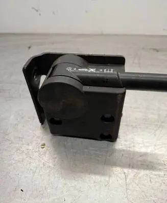 Mercedes-Benz E W211 Switch for retractable tow bar a2113100273