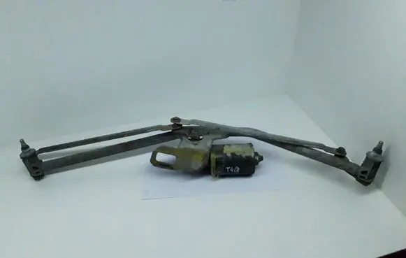 Volkswagen Multivan T4 Front wiper linkage and motor