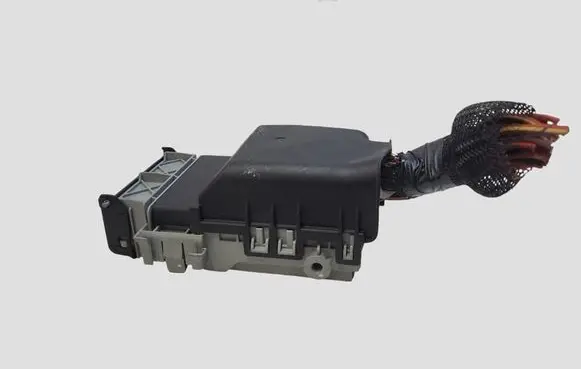 Opel Insignia A Fuse module 13222786