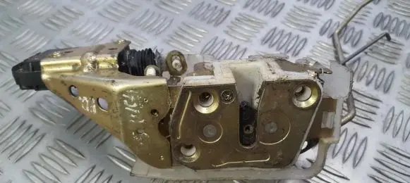 Mazda 323 Front door lock