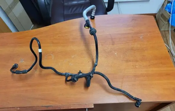 Dacia Duster Fuel line pipe