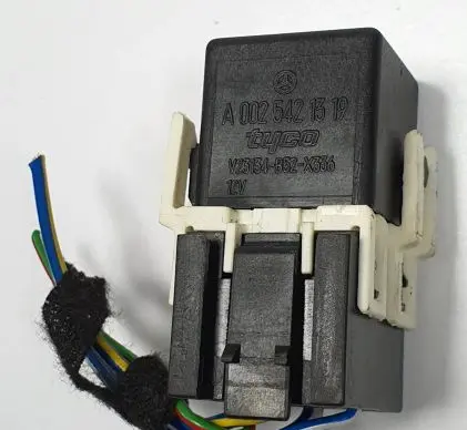 Mercedes-Benz SL AMG R230 Other relay A0025421319