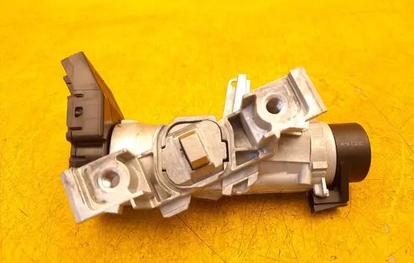 Seat Ibiza IV (6J,6P) Ignition lock 6C0905865 1K0905851