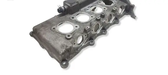 Opel Astra H Rocker cam cover 8973727800