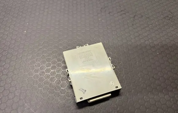 Lexus RX 330 - 350 - 400H Gateway control module 8911148110 2324005340