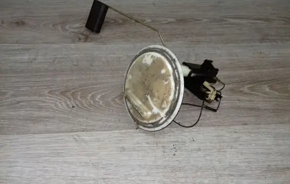 Volvo V70 Fuel level sensor 