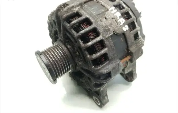 Nissan Juke I F15 Generator/alternator 23100-4BE0B