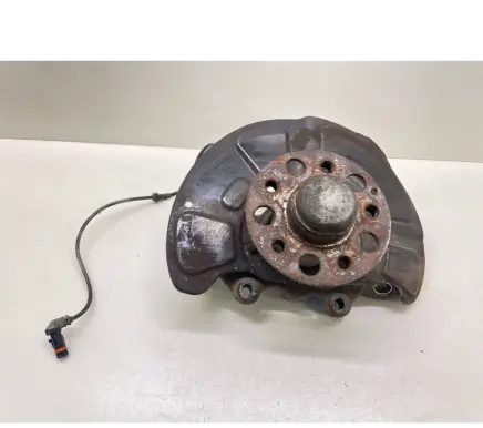 Mercedes-Benz E W212 Front wheel hub A2124201244