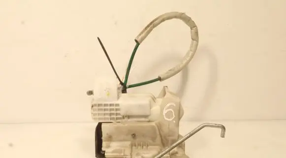 KIA Rio Front door lock UBFL1