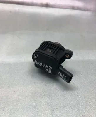 Volkswagen Taigo Turbo solenoid valve 04e906048c
