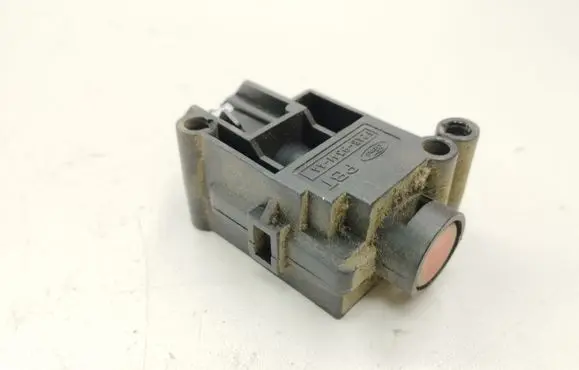 Ford Mondeo MK II Fuel cut-off switch F2AB9341AA