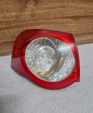 Volkswagen PASSAT B6 Rear/tail lights 3C9945095
