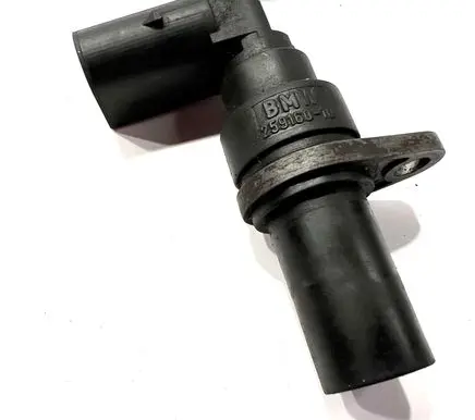 BMW 5 E39 Crankshaft speed sensor 2247926 13622247926