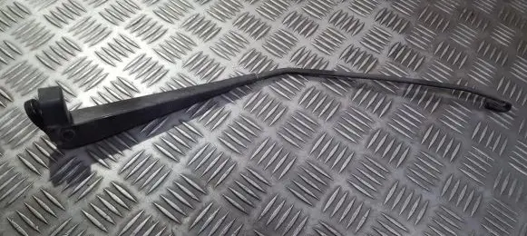 Mitsubishi Carisma Rear wiper blade arm
