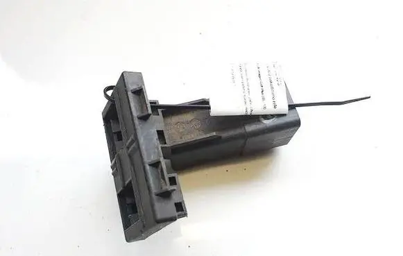 Volkswagen Golf Plus Glow plug pre-heat relay 03G907282A 0522120505
