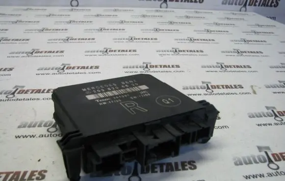 Mercedes-Benz C W203 Door control unit/module 2038206626