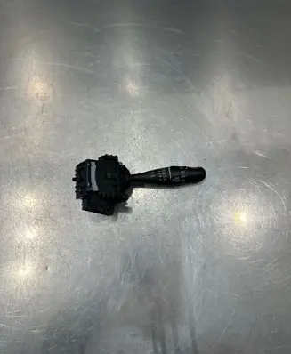 Suzuki Swift I Wiper control stalk 7209x