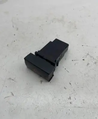 Hyundai Santa Fe Hazard light switch 864W0140
