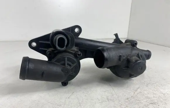 Thermostat/thermostat housing