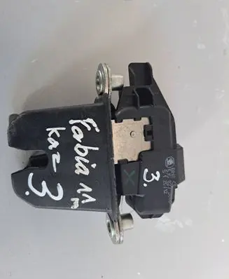 Skoda Fabia Mk2 (5J) Tailgate/trunk/boot lock/catch/latch 5J0827501C 125712