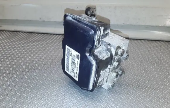 Ford Mondeo MK IV ABS Pump 8G912C405AB