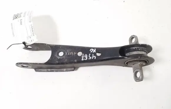 Rear control arm