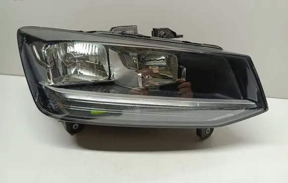 Audi Q2 - Headlight/headlamp 81A941004
