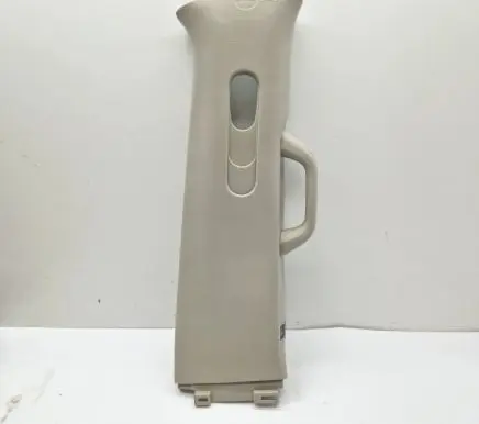Chrysler Pacifica (B) pillar trim (top) 102360200AYR 00243079
