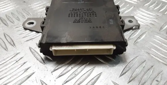 Keyless (KESSY) go control unit/module