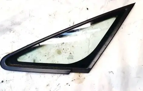 Mitsubishi Colt Front triangle window/glass dot24as2m68